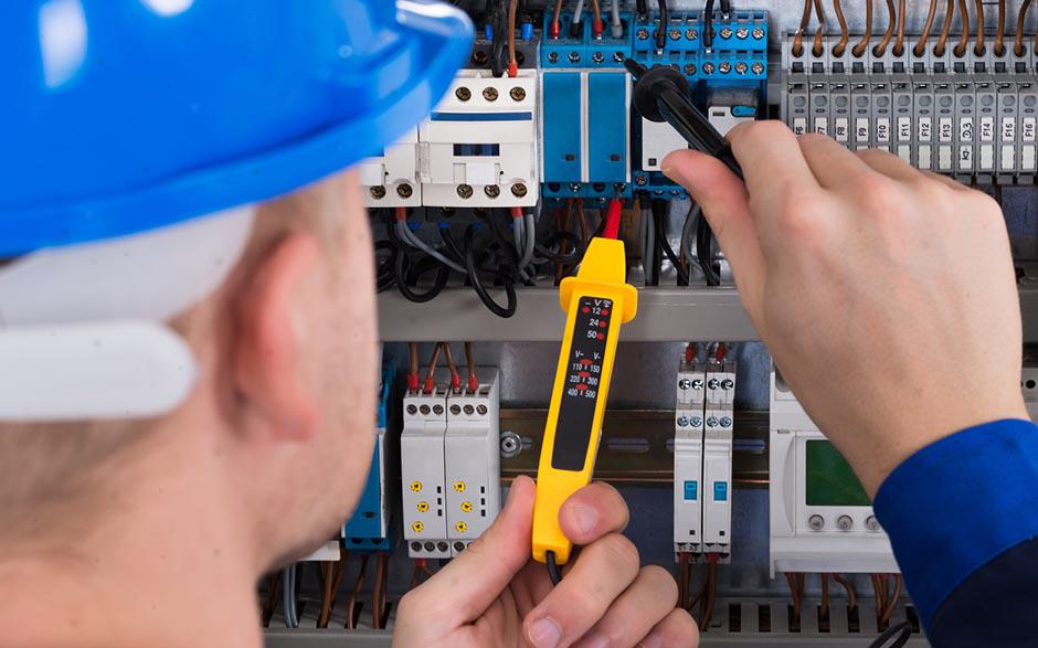 besoin d'un électricien Champs-sur-Marne